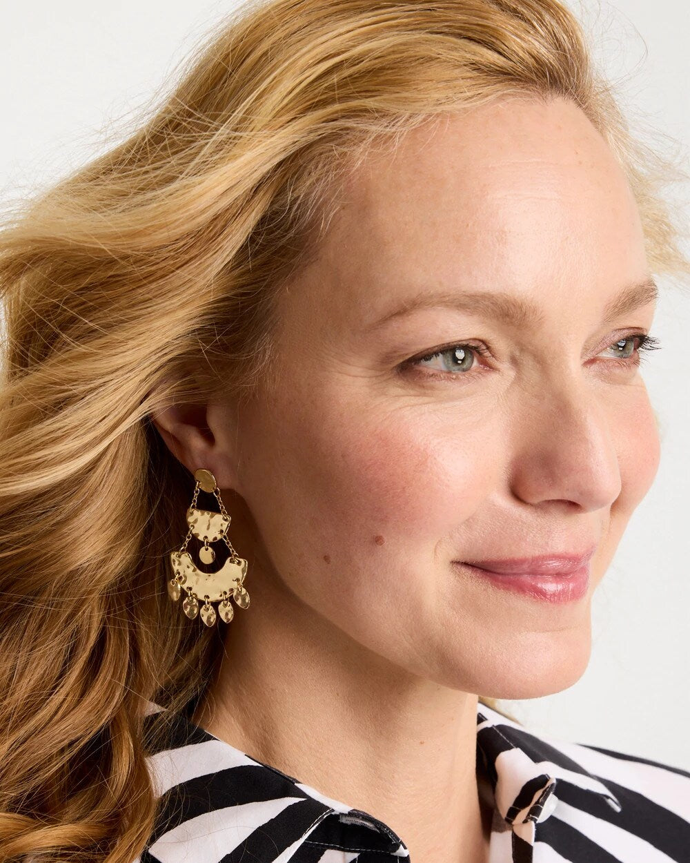 Chico's Essential - Hammered Chandelier Earrings Gold