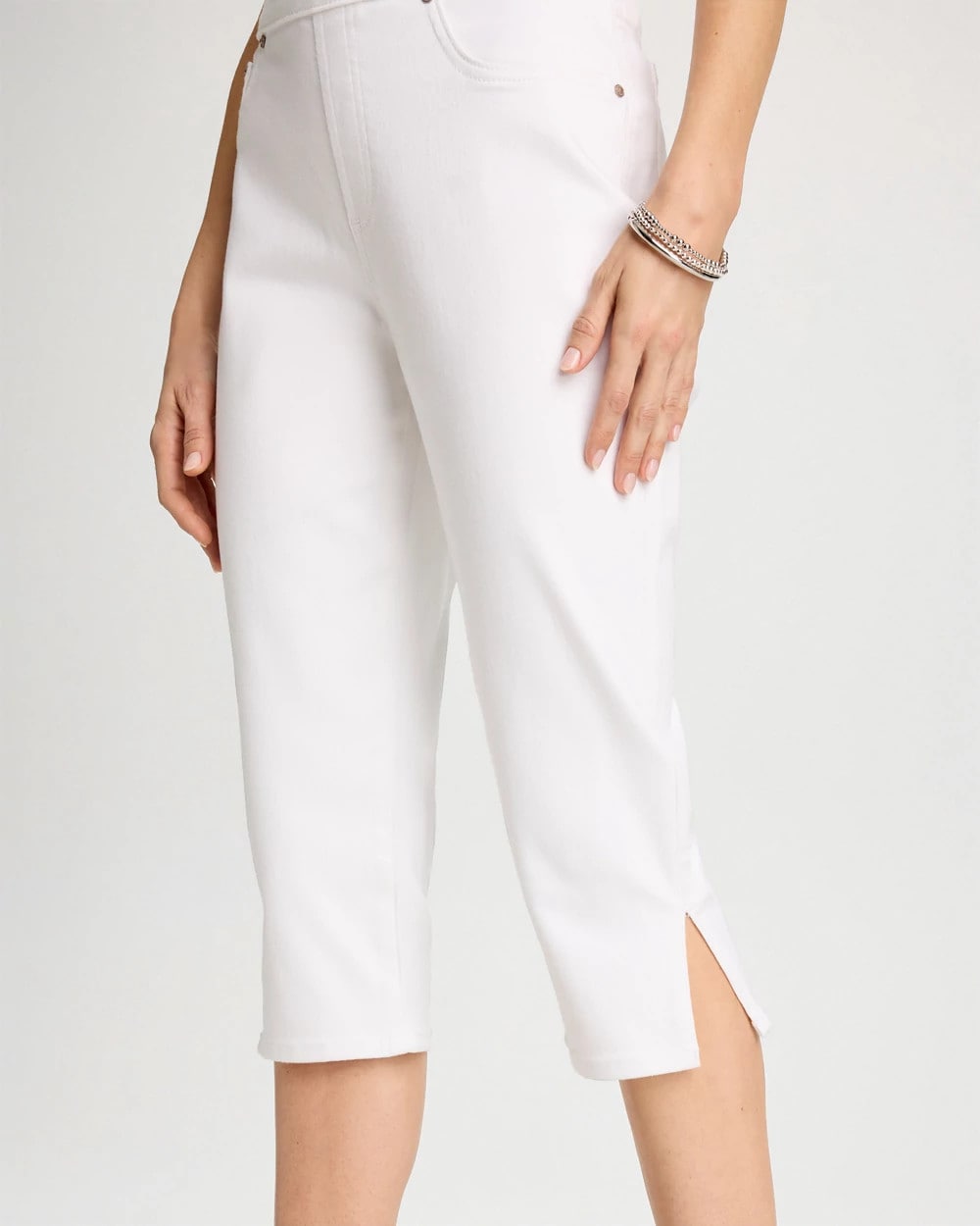 Chico's Latest - Pull-On Capri Jeans Alabaster