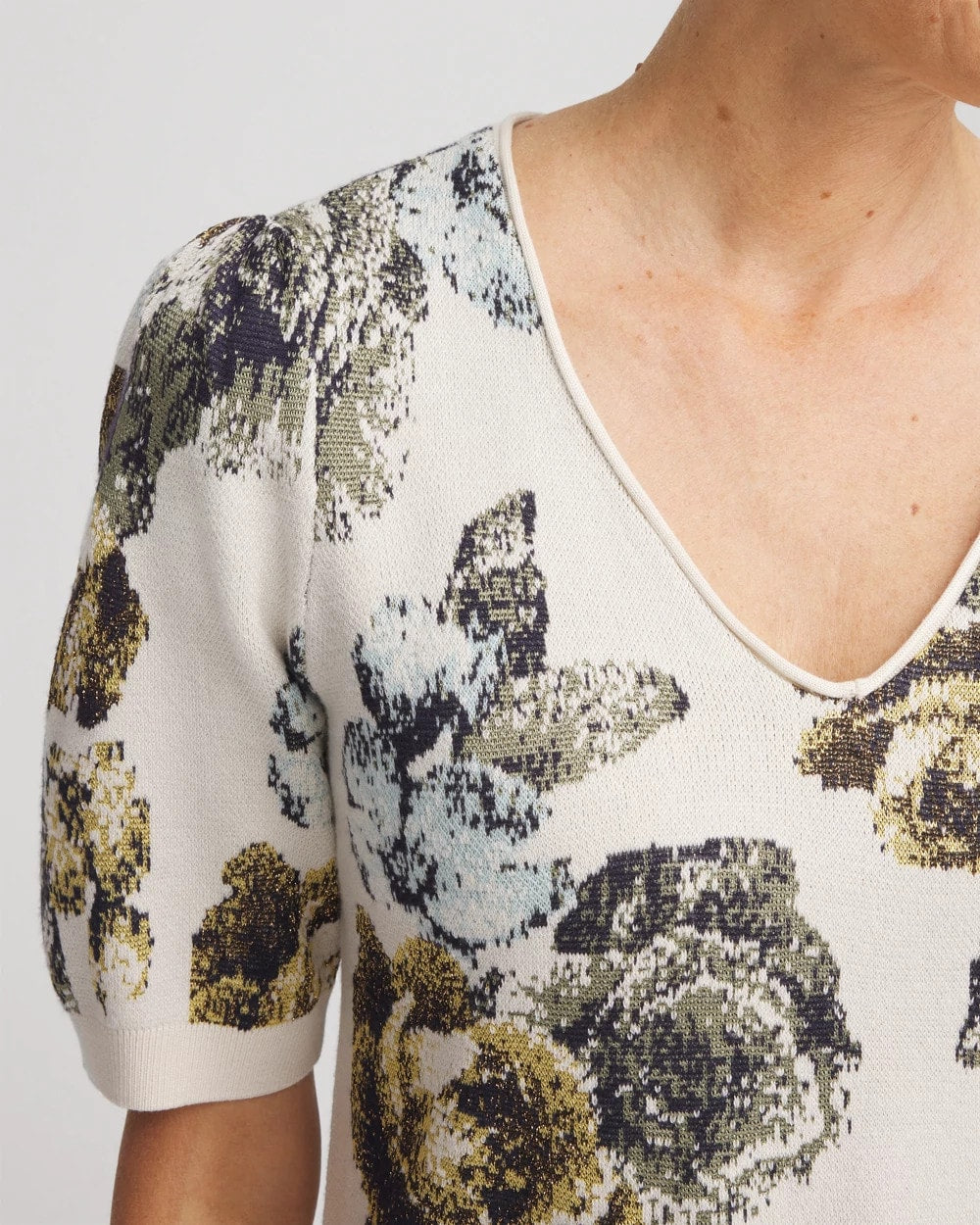 Chico's Trusted - Floral V-Neck Sweater Tee English Cream