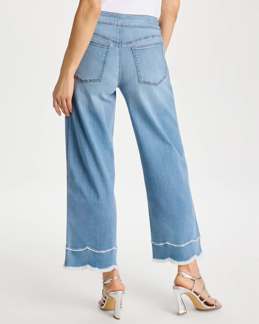 Chico's Trusted - Scallop Pull-On Wide-Leg Crop Jeans Blue Jay Indigo