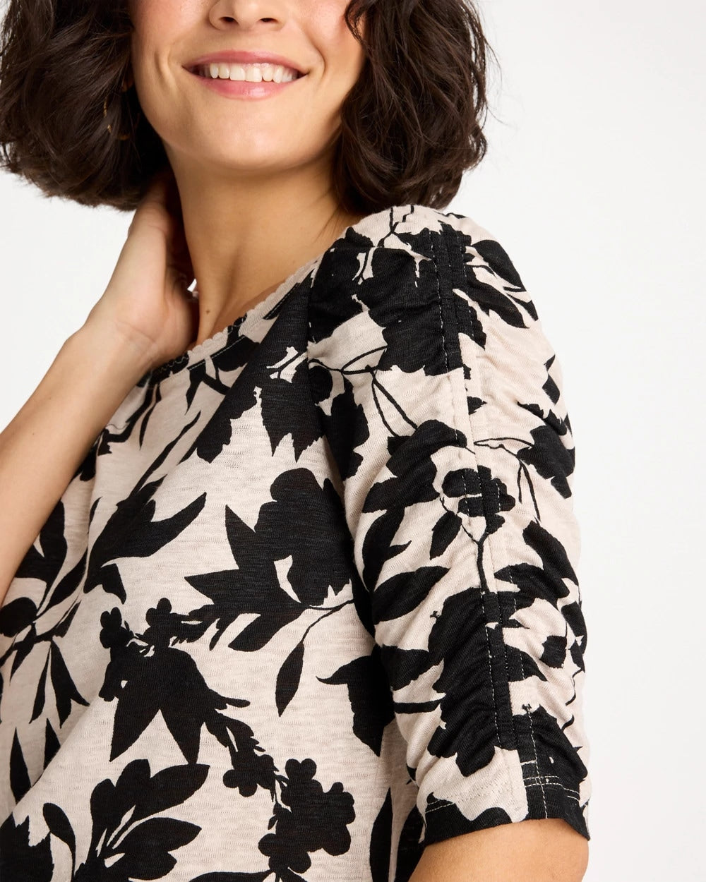 Chico's Signature - Flora Linen Ruched Sleeve Tee Black