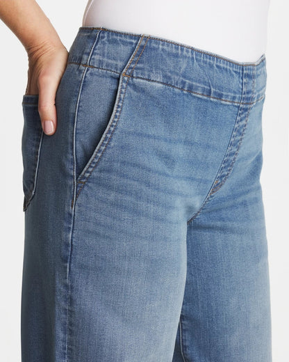 Chico's Quality - Pull-On Boyfriend Cropped Jeans Bailey Indigo