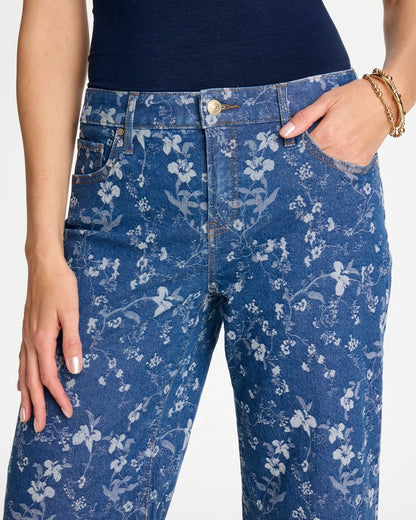 Chico's Top Pick - Girlfriend Wide Floral Crop Jean Indigo