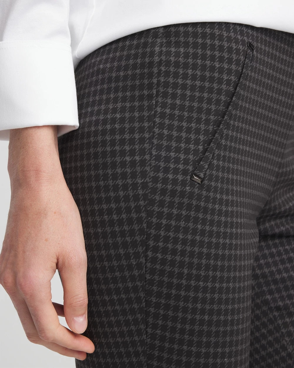 Chico's Trusted - Juliet Tonal Check Pants Black