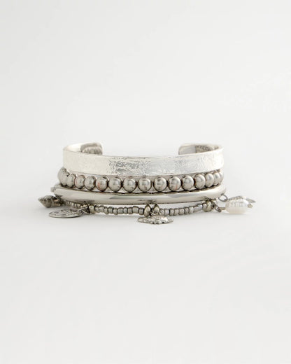 Chico's Smart Buy - Beachy Silvertone Stretch Charm Bracelet Silver