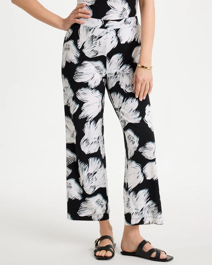 Chico's Signature - Travelers™ Knit Abstract Floral Cropped Pants Black
