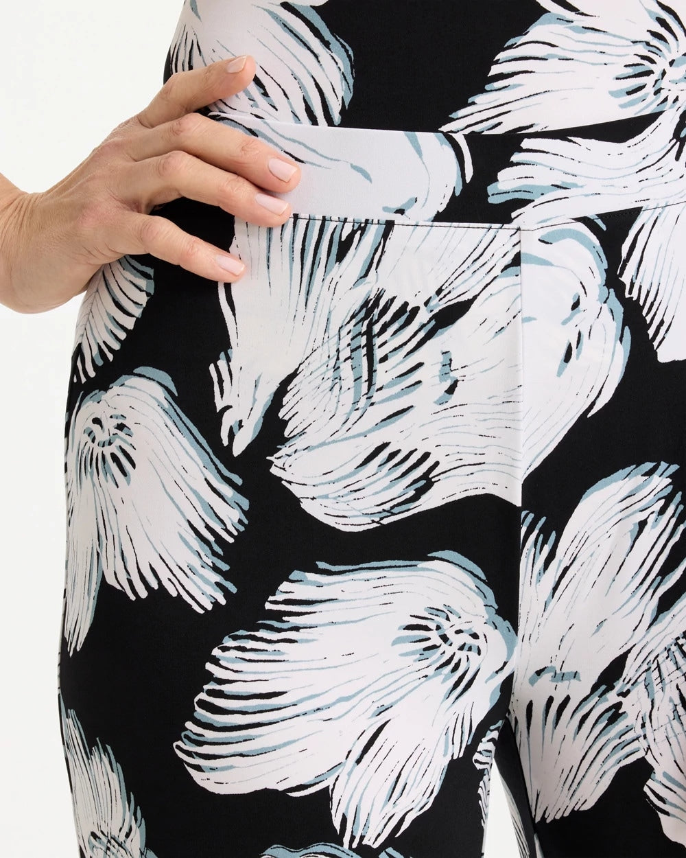 Chico's Signature - Travelers™ Knit Abstract Floral Cropped Pants Black