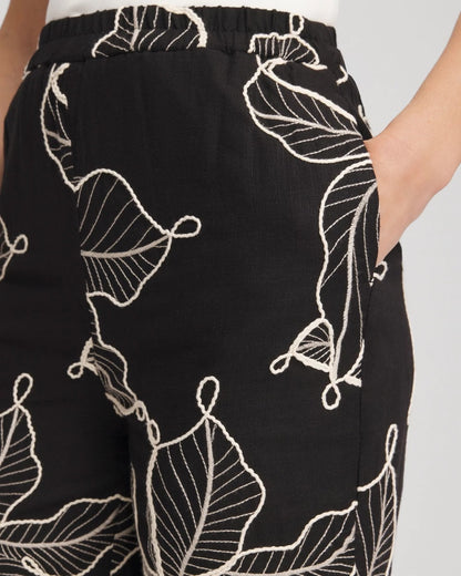 Chico's Signature - Embroidered Wide-Leg Cropped Pants Black