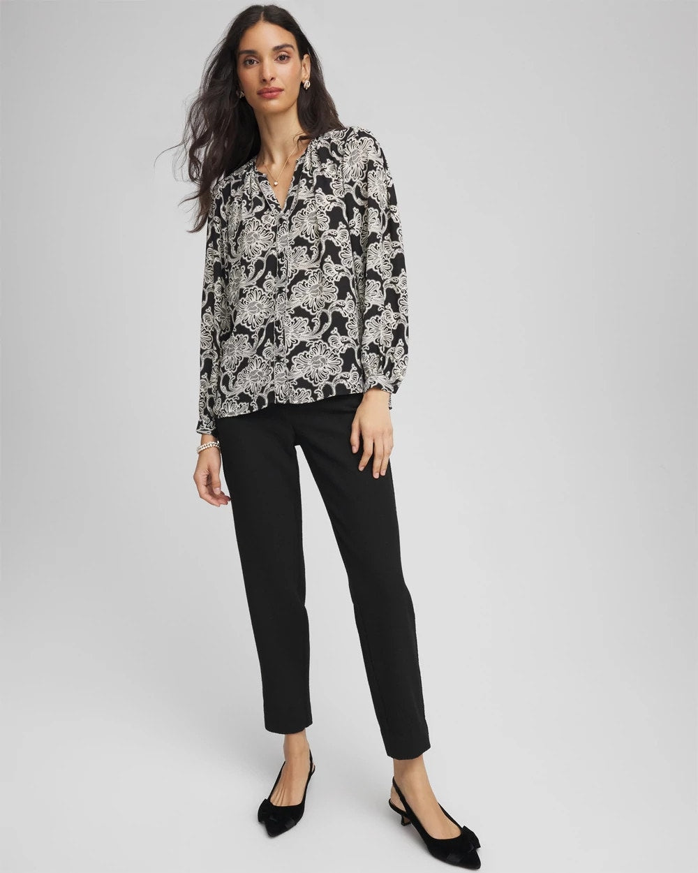 Chico's Essential - Matelassé Slim Tapered Ankle Pants Black