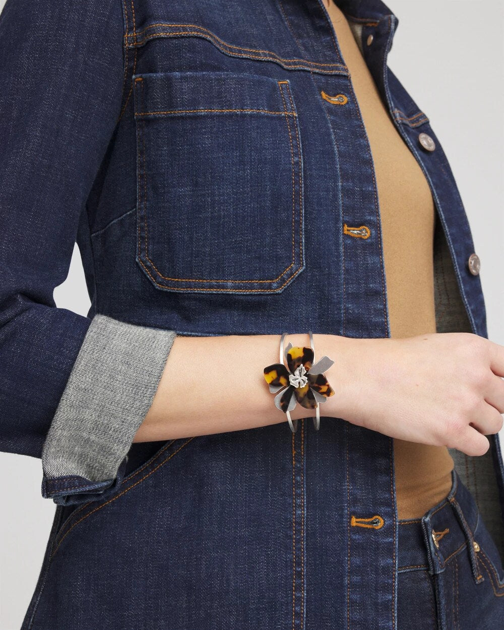 Chico's Sale - Tortoise Floral Hinge Bracelet Neutral