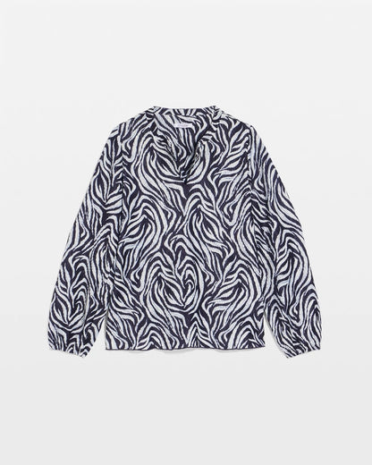 Chico's Essential - Zebra Waves Crinkle Top Passport Blue