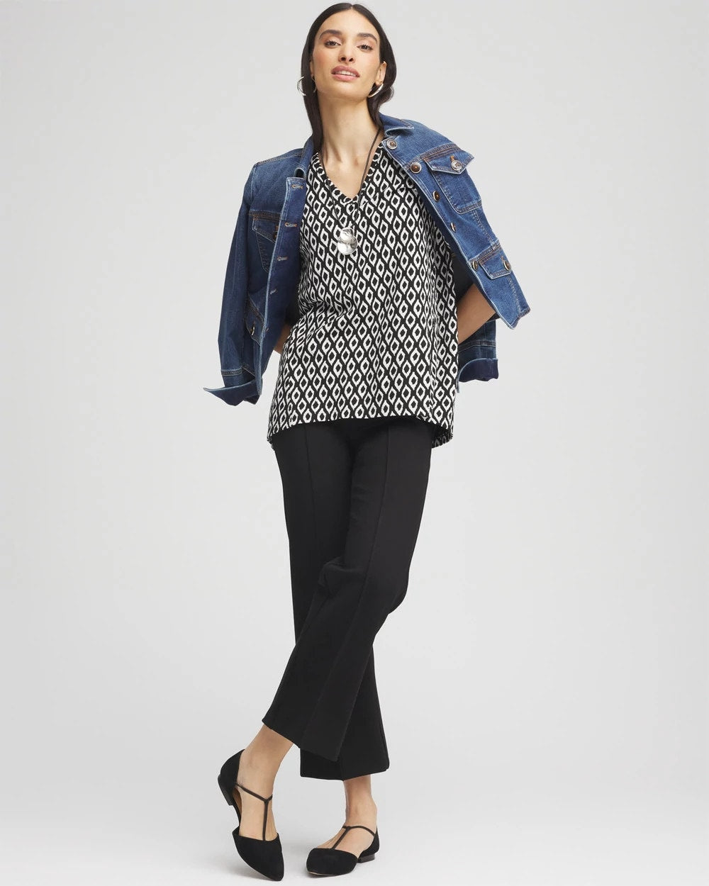 Chico's Sale - Graphic Slub V-Neck Tee Black
