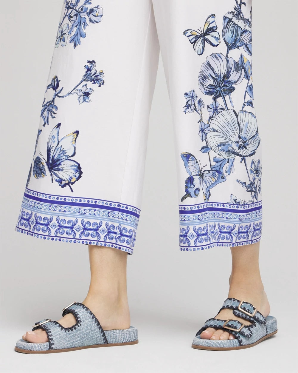 Chico's Deals - Butterfly Pull-On Linen Cropped Pants Alabaster